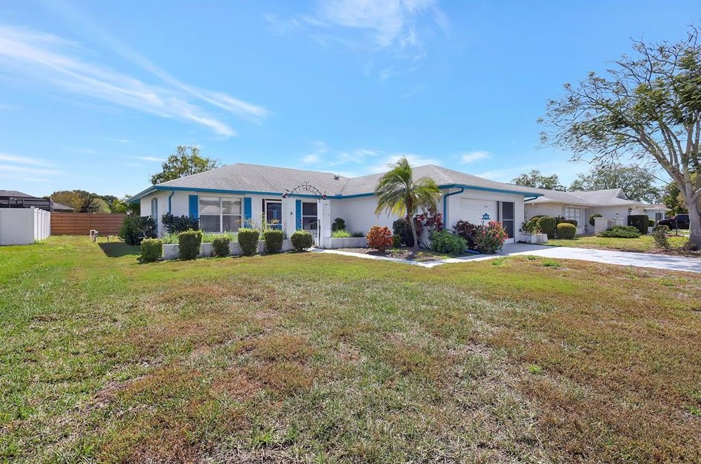 6601 14th Ave, Bradenton, FL 34209-4526
