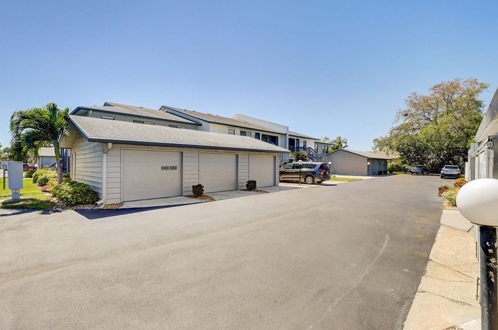 7207 27th Ave, Bradenton, FL 34209-5312