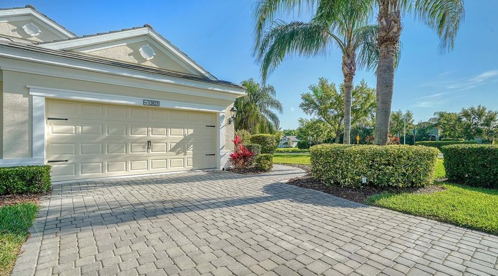 12023 Sawgrass Lake Terrace, Bradenton, FL 34211