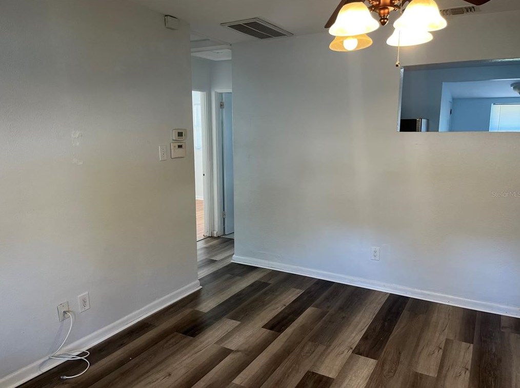 231 85th Ave, Saint Petersburg, FL 33702-3705