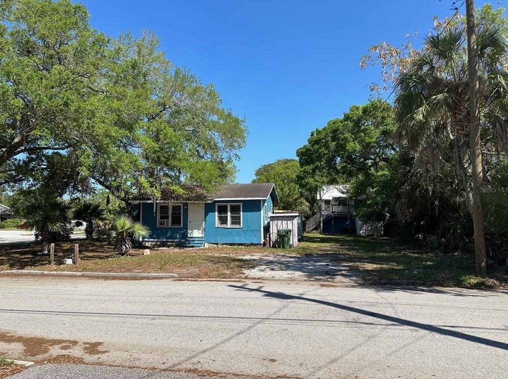 501 5th Ave Dr E, Bradenton, FL 34208
