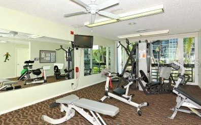 1045 Gulf Of Mexico Dr, Longboat Key FL  34228-3602 exterior