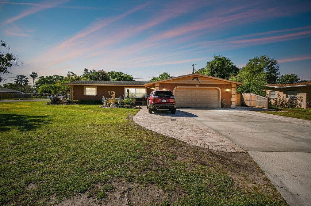 2601 23rd Ave, Bradenton, FL 34205-3031