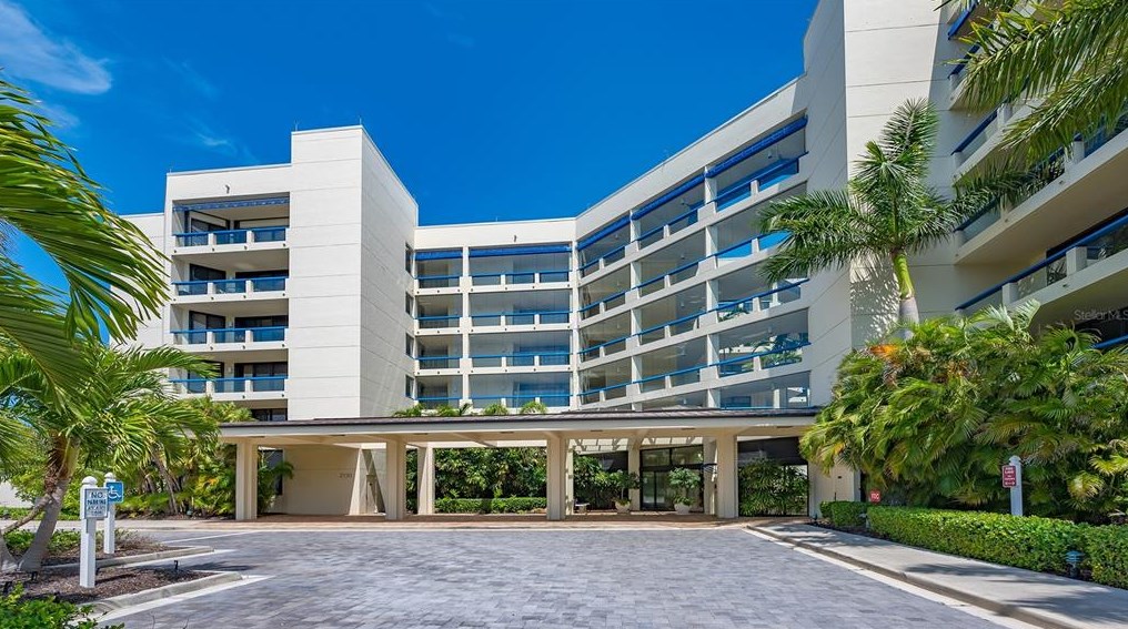 2120 Harbourside Dr #657, Longboat Key, FL 34228