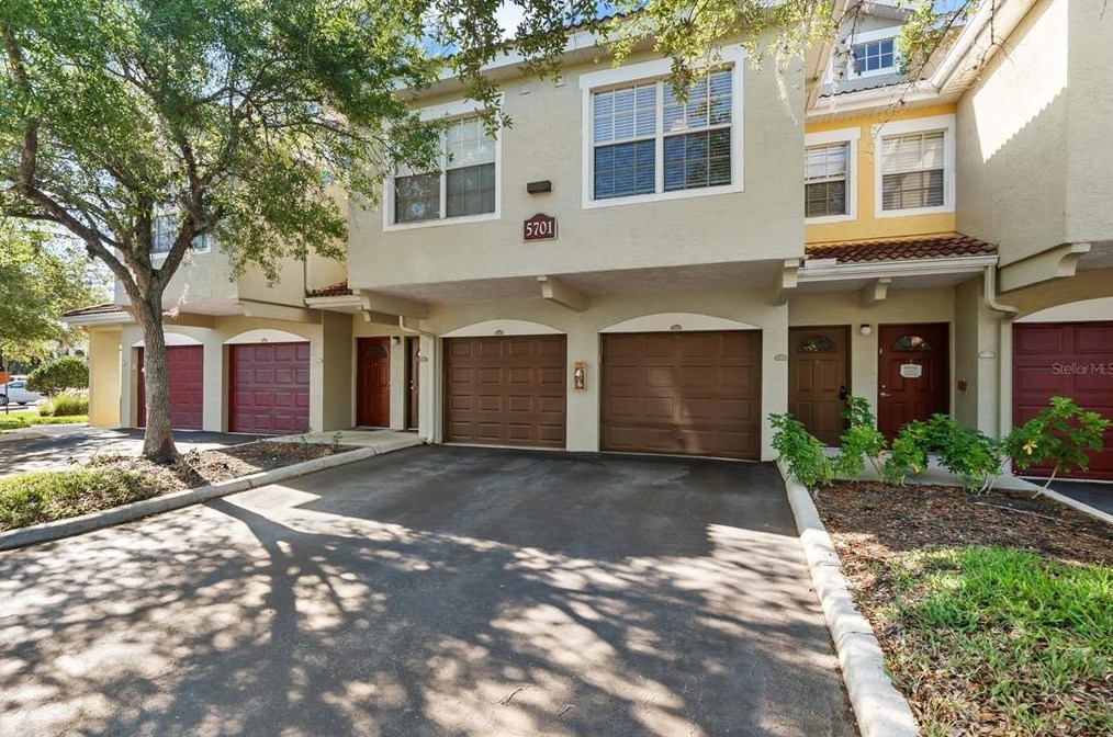 5701 Bentgrass Dr, Sarasota, FL 34235-7635