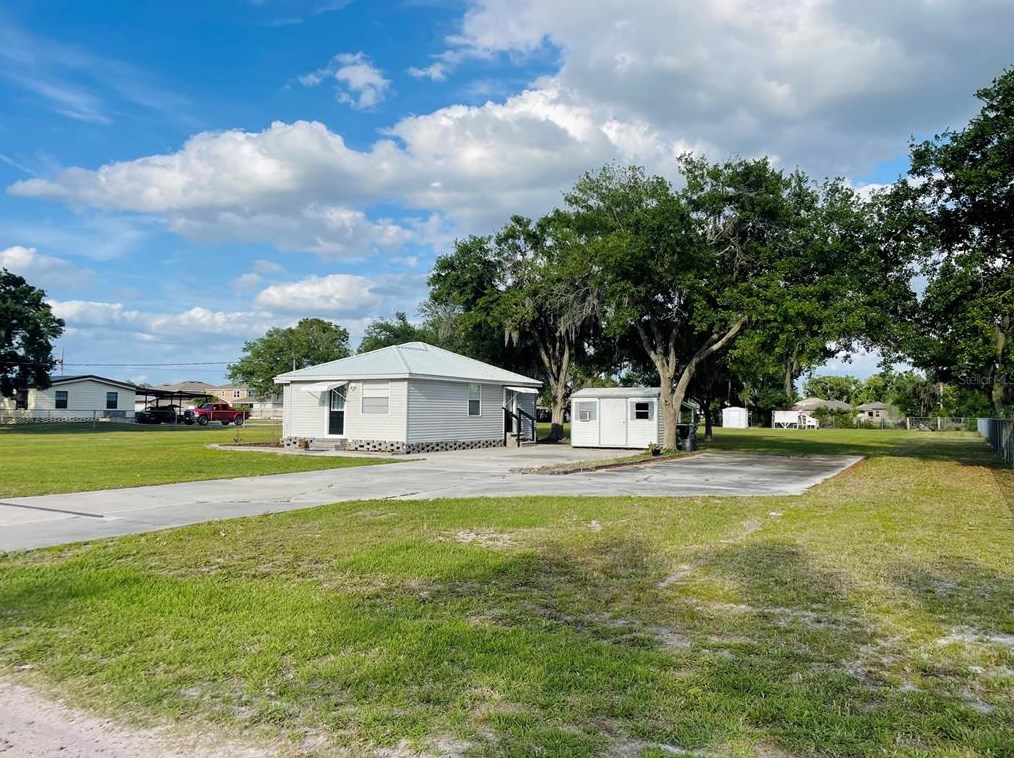 6130 Allen Ln, Lakeland, FL 33811