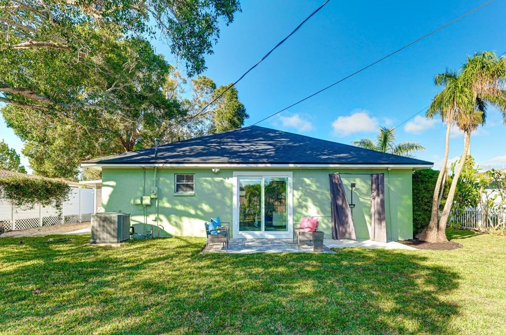 2246 Goldenrod St, Sarasota, FL 34239