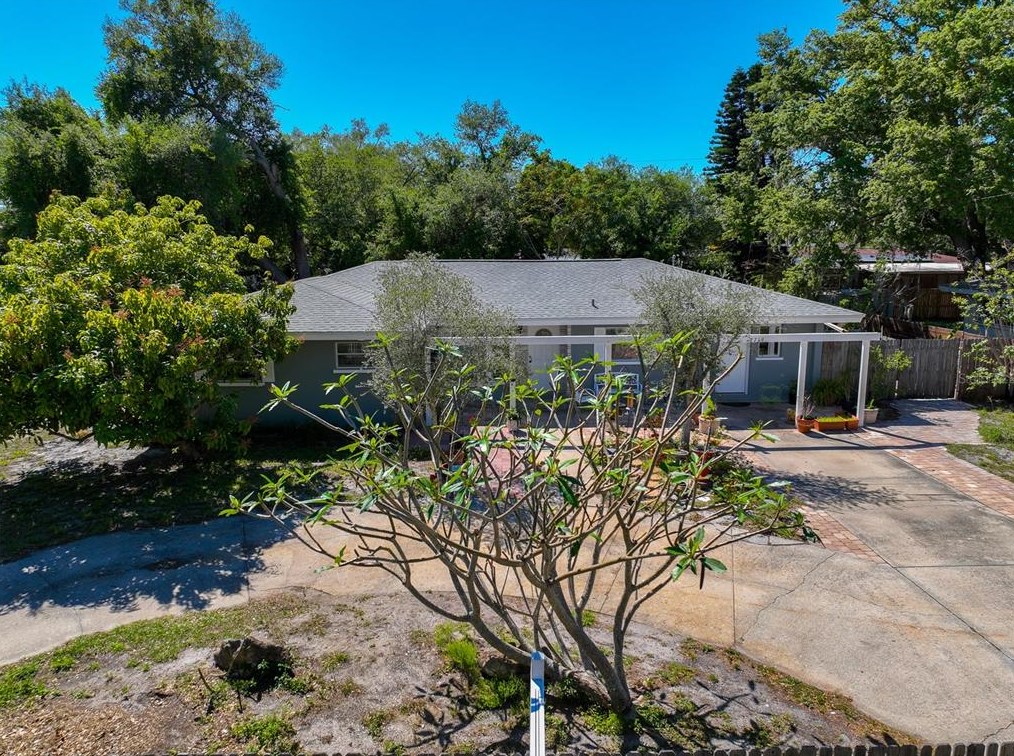 2719 Kilgore Pl, Sarasota, FL 34235-8037