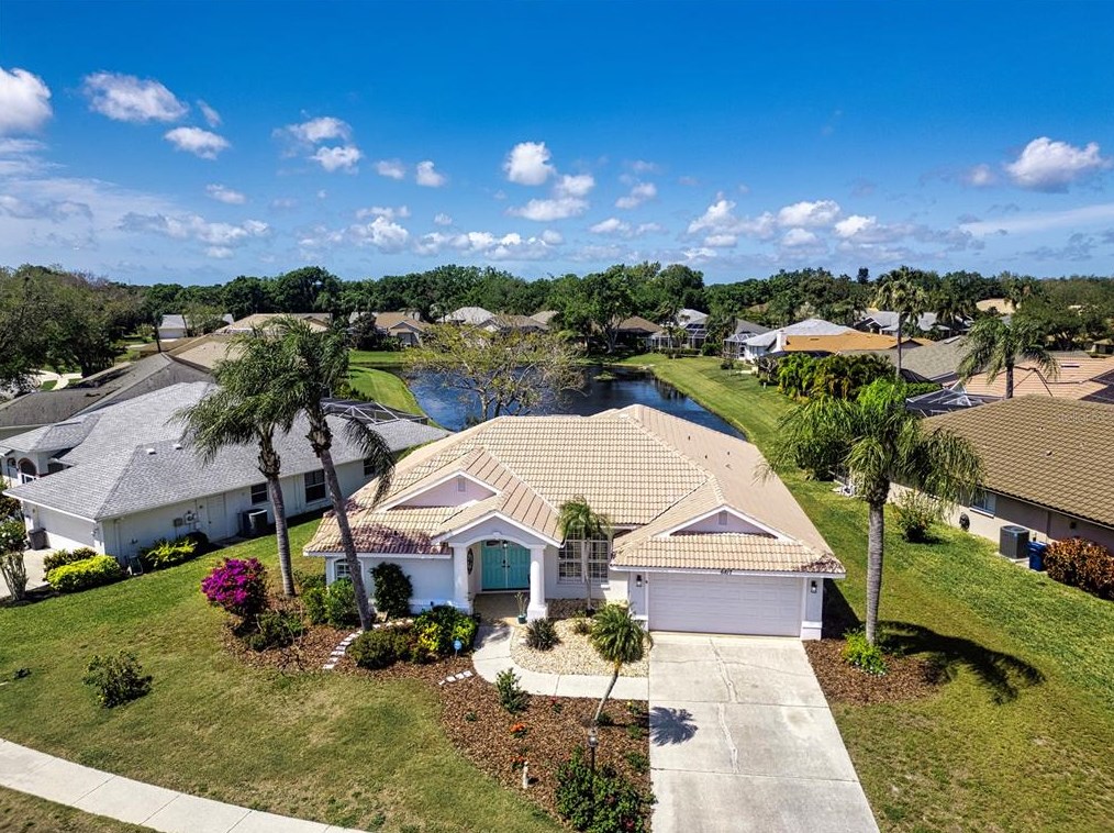 6817 Corral Cir, Sarasota, FL 34243-3861