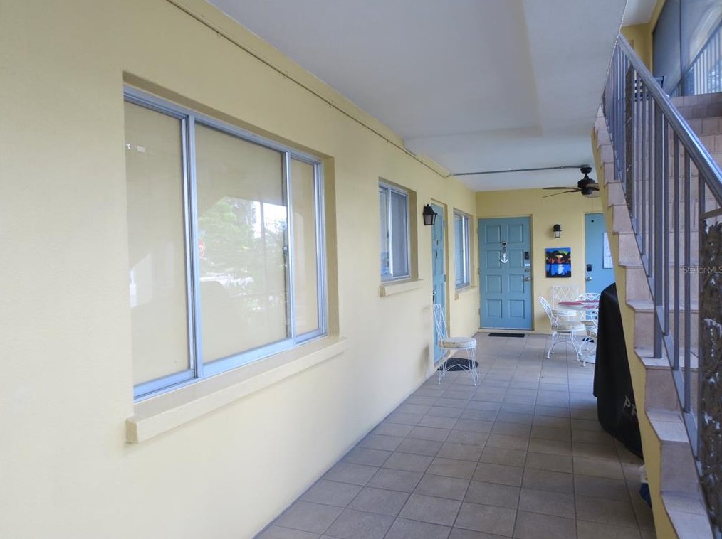 615 S Palm Ave #4, Sarasota, FL 34236