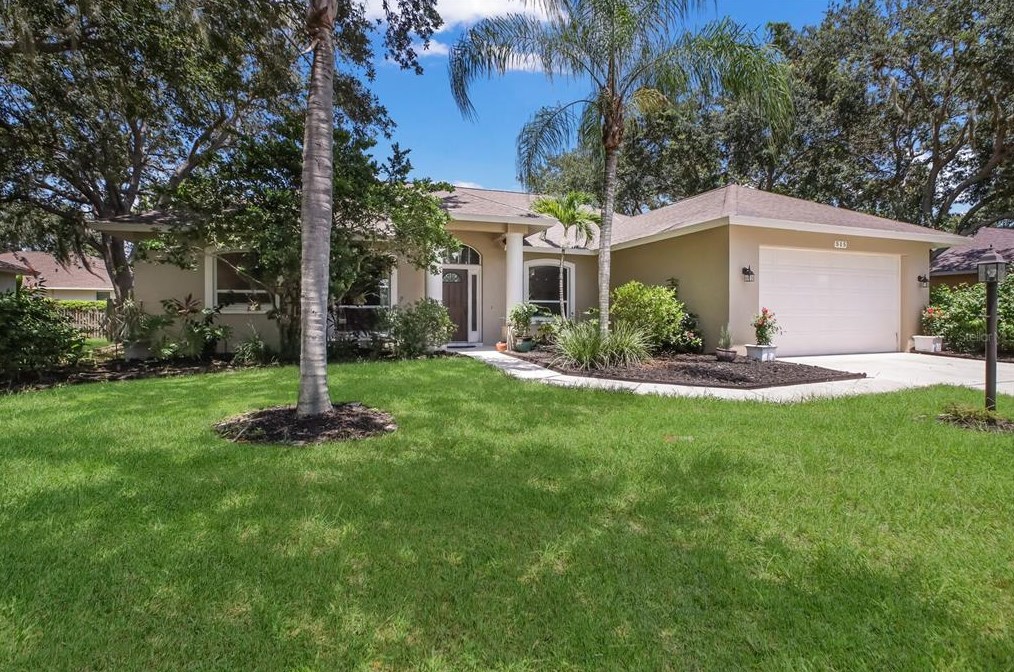 515 Oak Bay Dr, Osprey, FL 34229