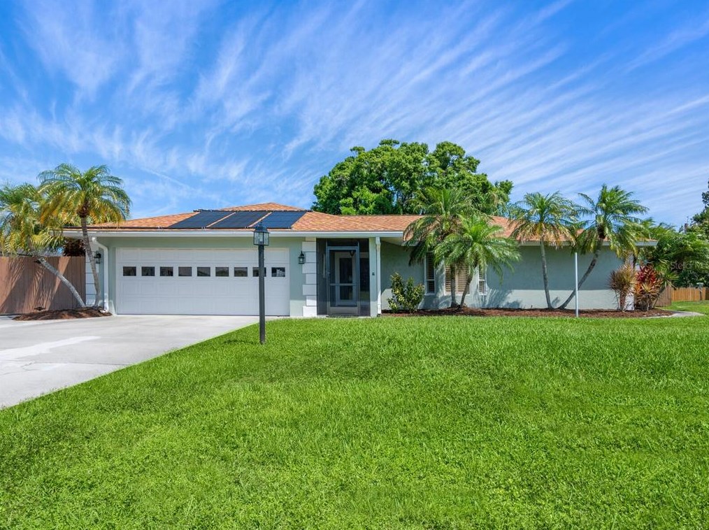 3655 Carol Ln, Sarasota, FL 34238-2528
