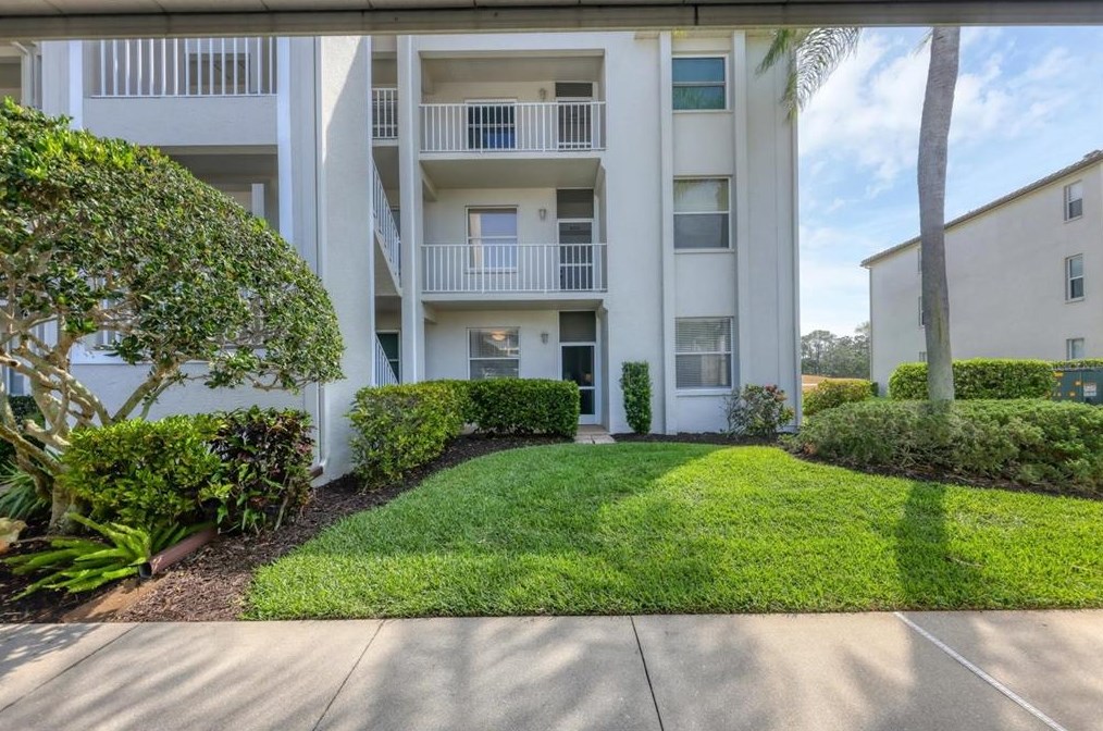 8735 Olde Hickory Ave #8110, Sarasota, FL 34238