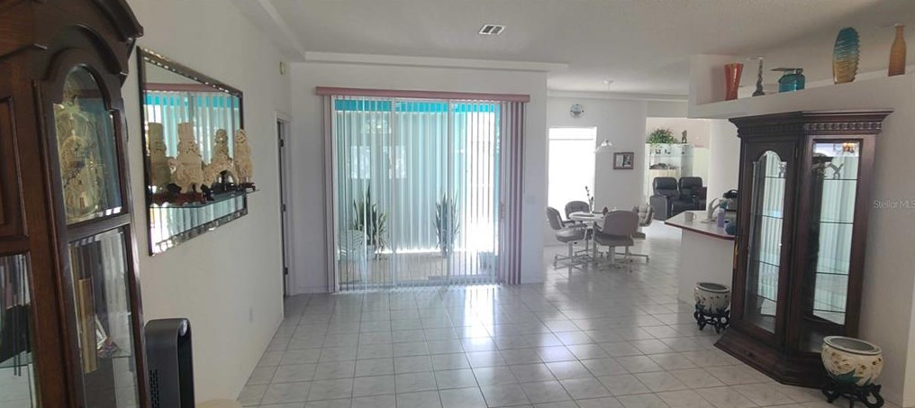 10402 Countrywood Ln, Port Richey, FL 34667-6683