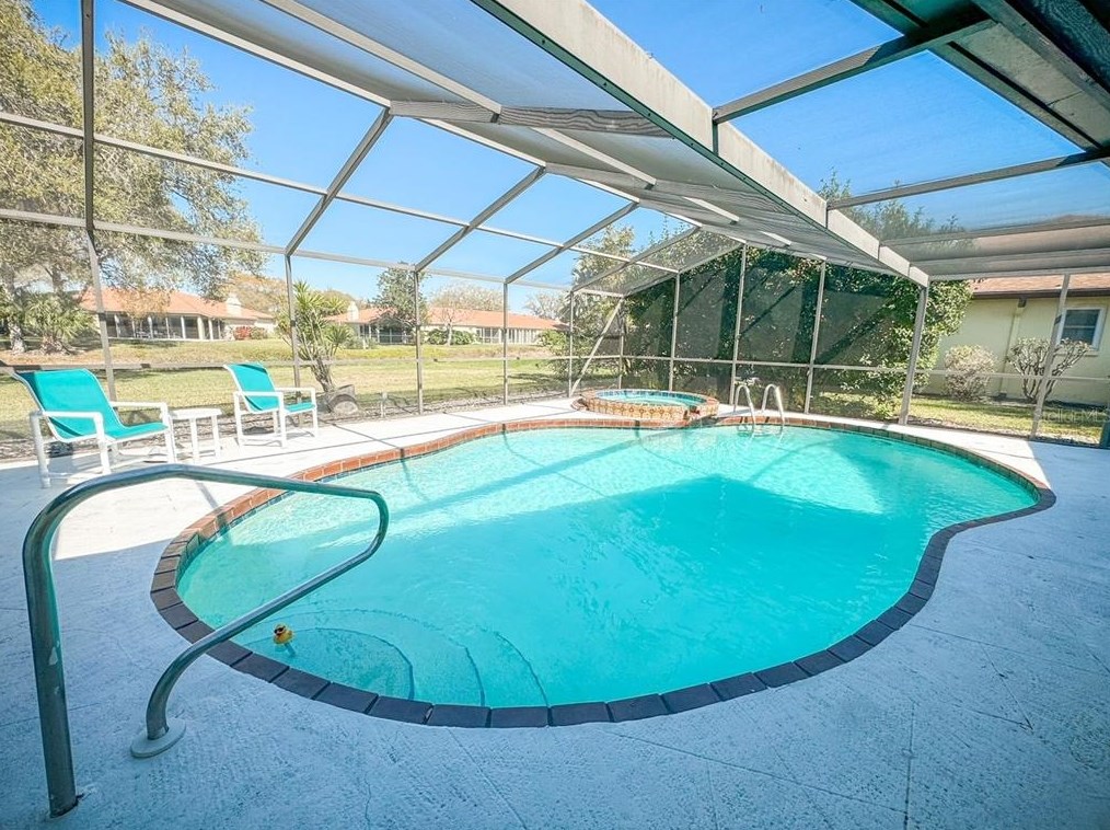 4963 Waterbridge Down, Sarasota, FL 34235-7218