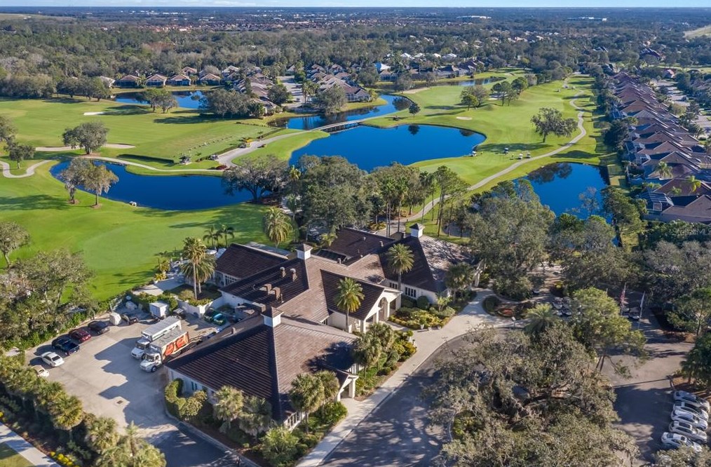 10322 Eastwood Dr, Bradenton, FL 34211