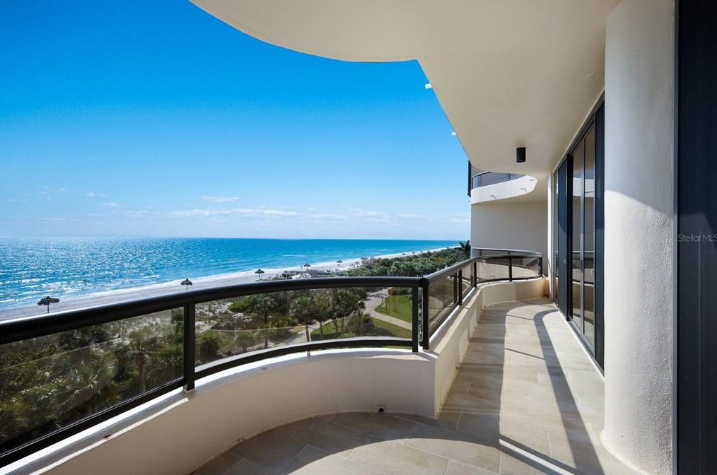 415 L Ambiance Dr, Longboat Key FL  34228-3908 exterior