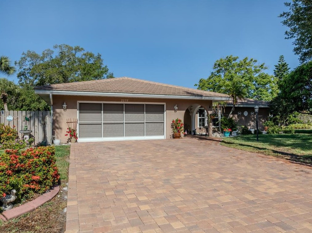 2278 Lakewood Ct, Nokomis, FL 34275-3525