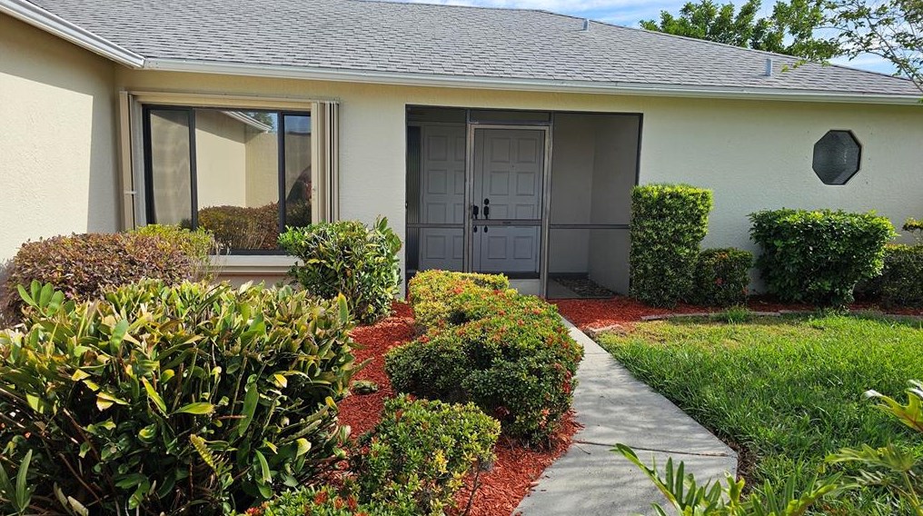 4127 Kingston Way, Sarasota, FL 34238-2635