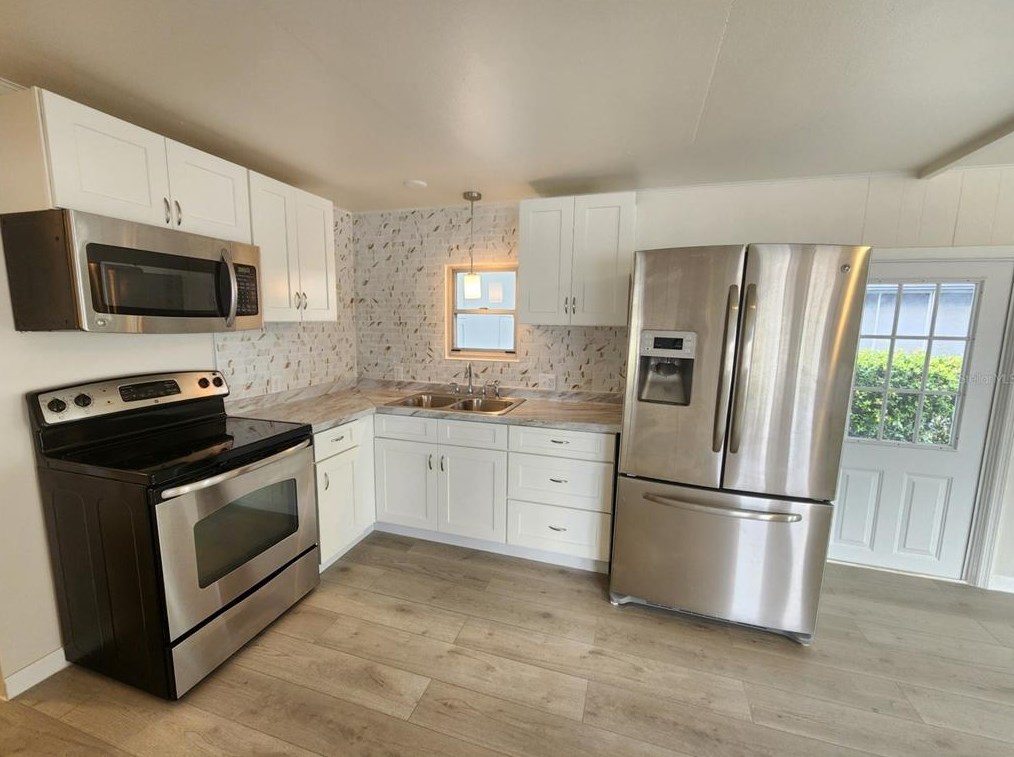 5237 Tri Par Dr, Sarasota, FL 34234