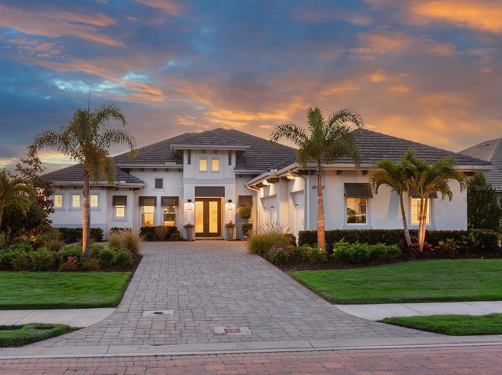 16905 Clearlake Ave, Bradenton, FL 34202