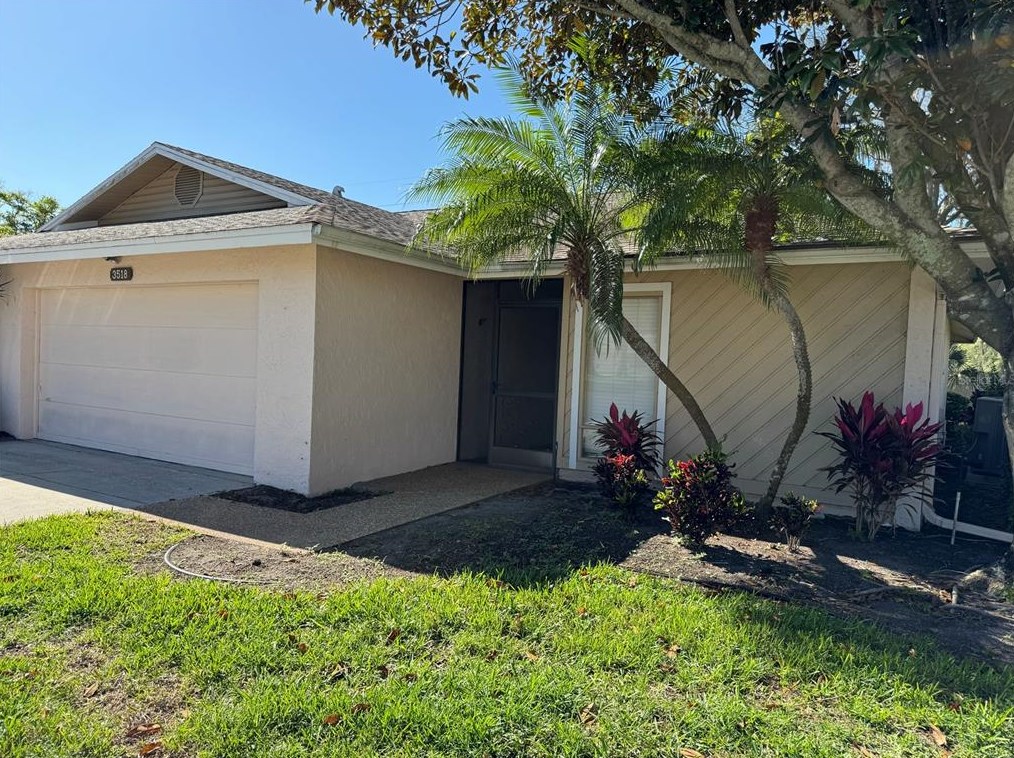 3518 Wilkinson Woods Dr, Sarasota, FL 34231-8665