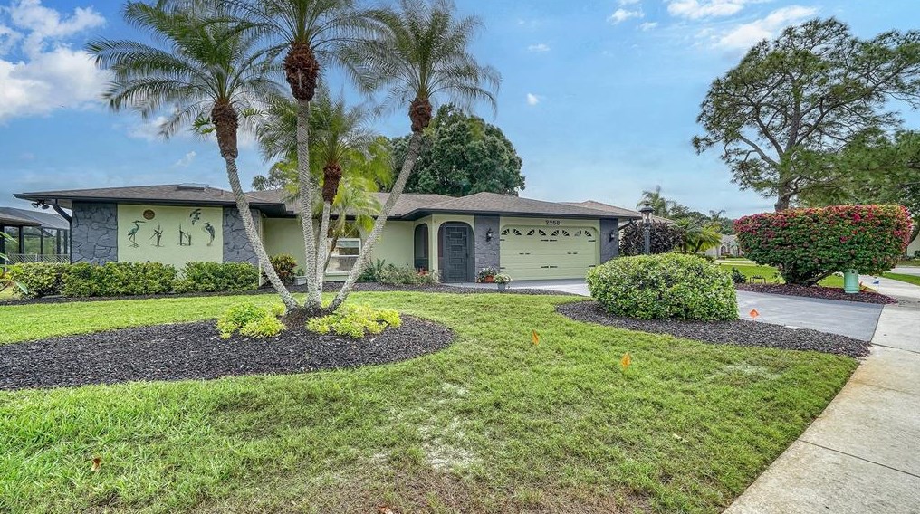 2258 Briar Creek Way, Sarasota, FL 34235-9105