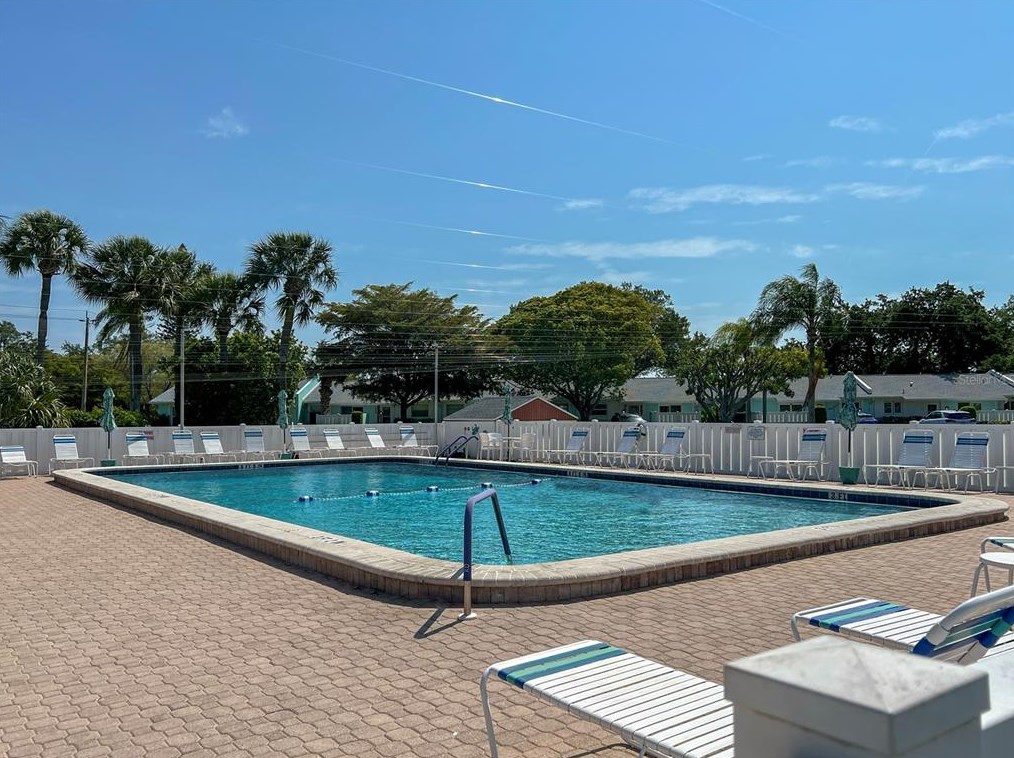 4108 38th Ave, Bradenton FL  34208-6933 exterior
