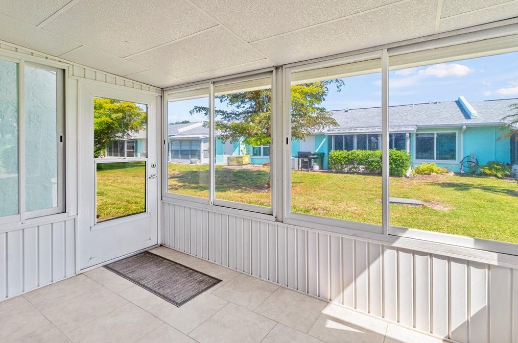 4108 38th Ave, Bradenton FL  34208-6933 exterior