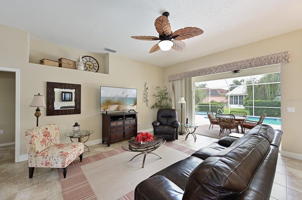 6710 Pleasant Hill Rd, Bradenton, FL 34203