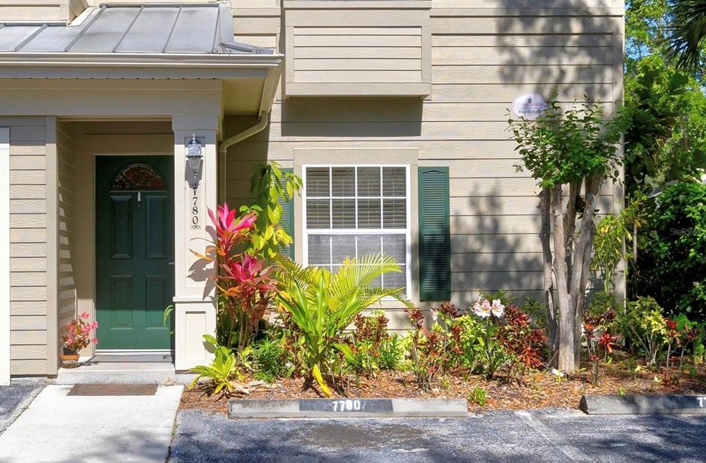 7780 Plantation Cir, Bradenton, FL 34201-2064