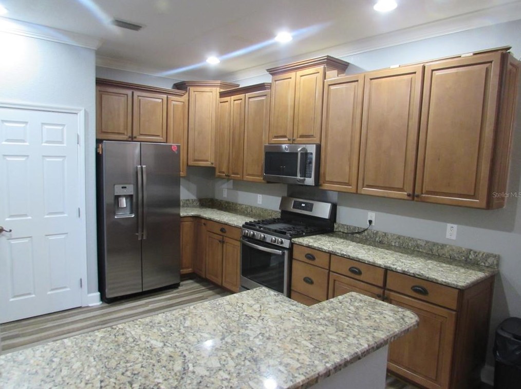 4005 62nd Ter, Bradenton, FL 34203-7045