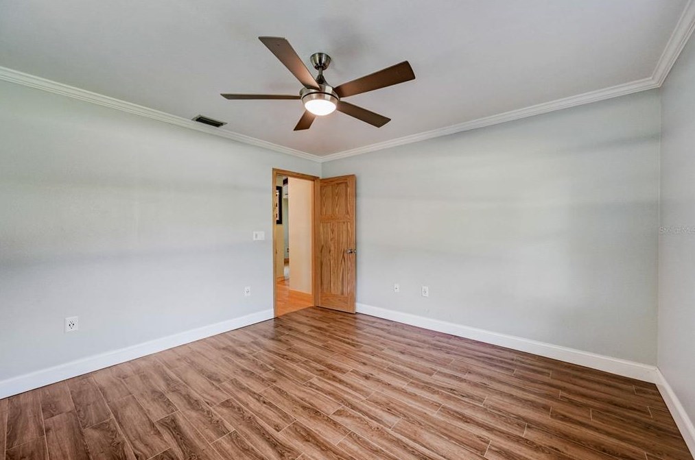 6109 45th Avenue Dr, Bradenton FL  34203-9501 exterior