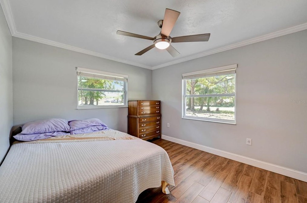 6109 45th Avenue Dr, Bradenton FL  34203-9501 exterior