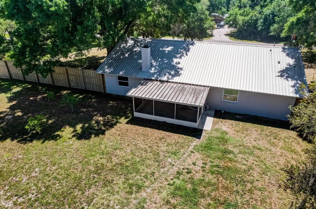 6109 45th Avenue Dr, Bradenton FL  34203-9501 exterior