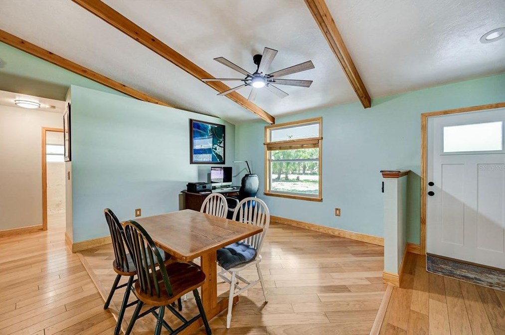 6109 45th Avenue Dr, Bradenton FL  34203-9501 exterior