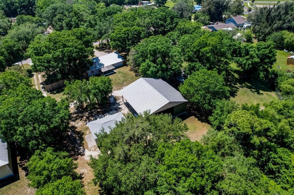 6109 45th Avenue Dr, Bradenton FL  34203-9501 exterior