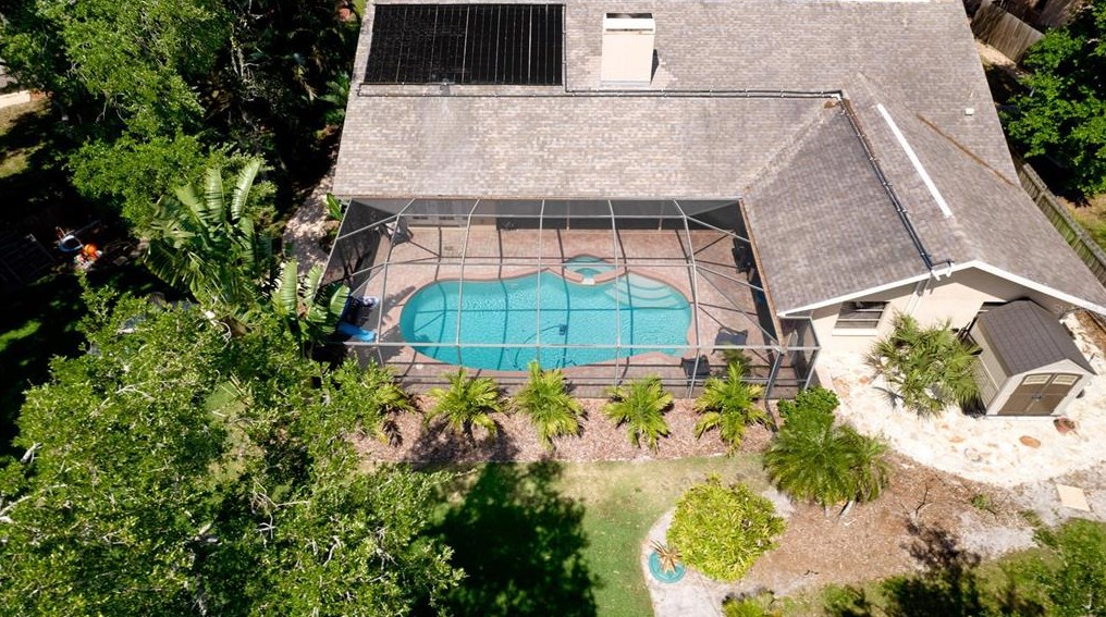 5346 Dominica Cir, Sarasota FL  34233-3817 exterior