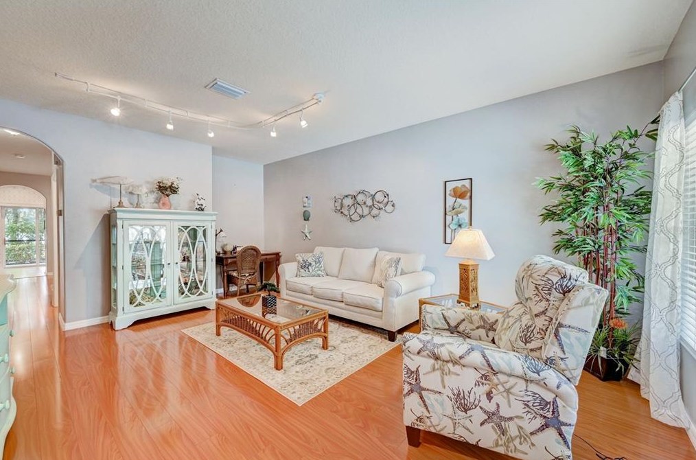 250 Cape Harbour Loop, Bradenton, FL 34212-2103
