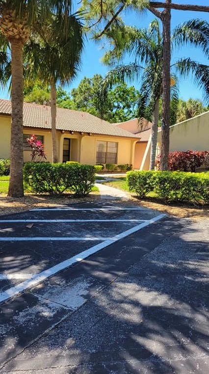 3605 Longmeadow, Sarasota, FL 34235-6919