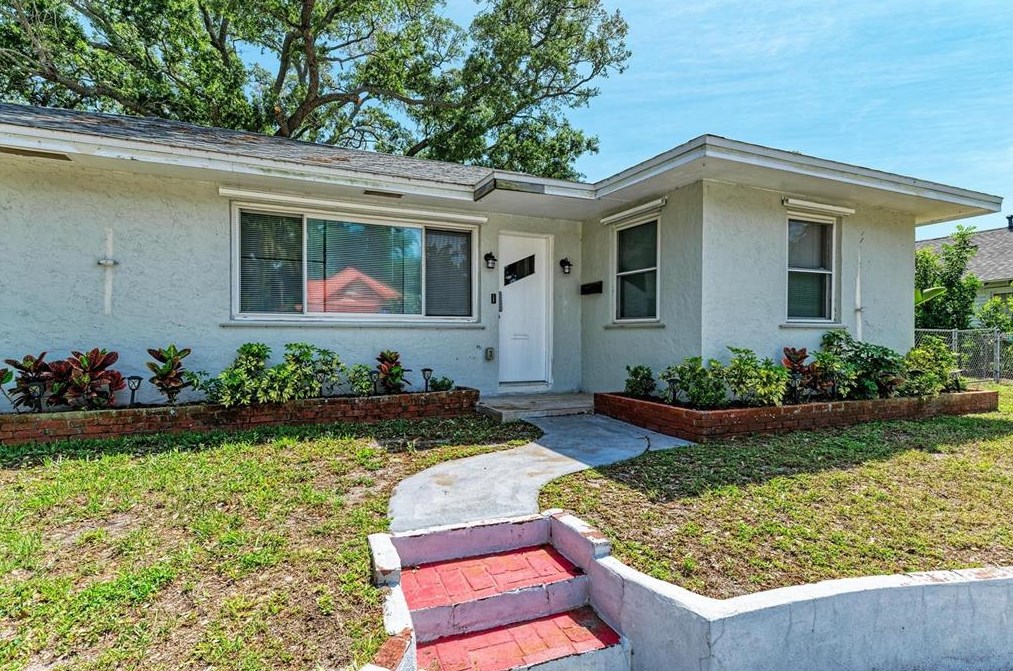 2315 15th Ave, Bradenton, FL 34205-3959