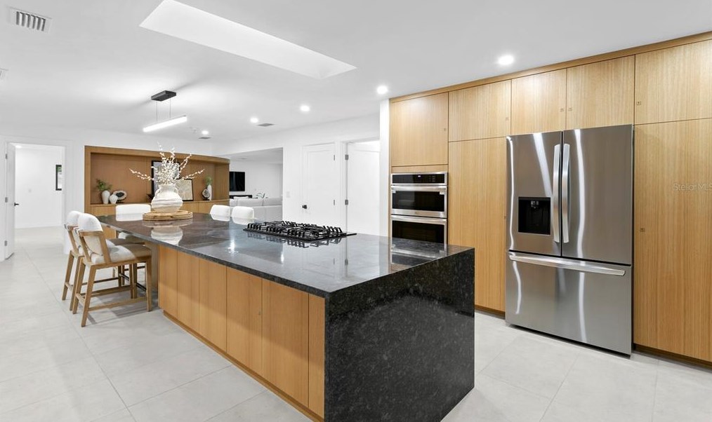 4408 Macdill Ave, Tampa FL  33611-2714 exterior