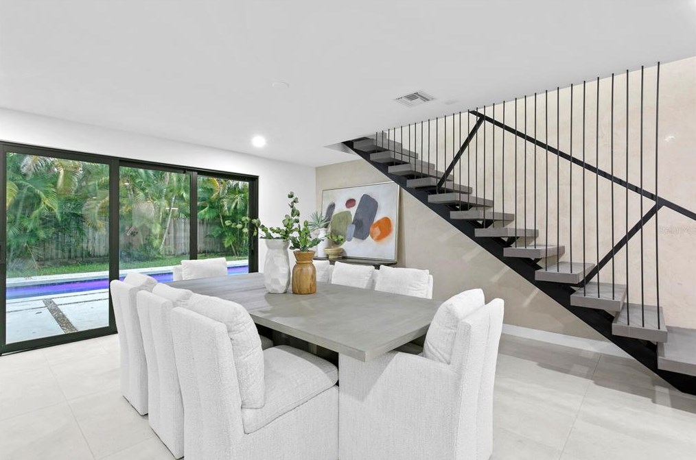 4408 Macdill Ave, Tampa FL  33611-2714 exterior