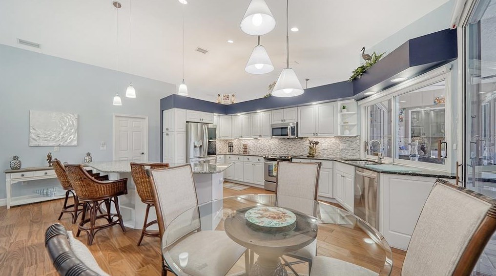 2006 Tocobaga Ln, Nokomis FL 34275-5309 exterior