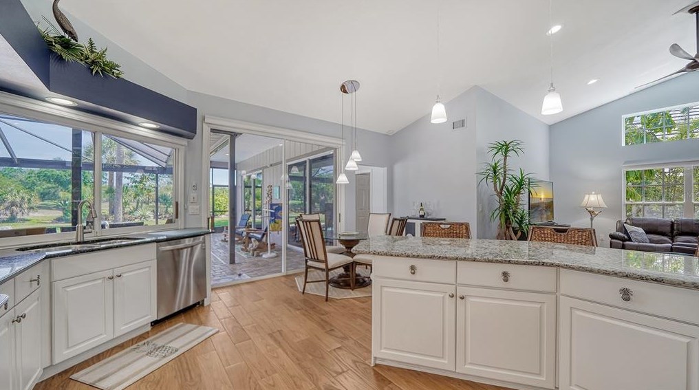 2006 Tocobaga Ln, Nokomis FL 34275-5309 exterior