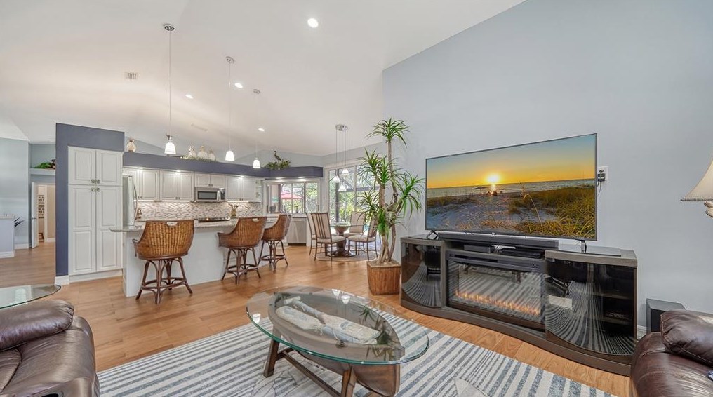 2006 Tocobaga Ln, Nokomis FL 34275-5309 exterior