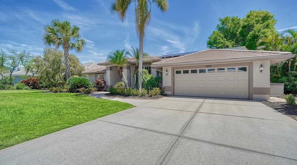 2006 Tocobaga Ln, Nokomis, FL 34275-5309