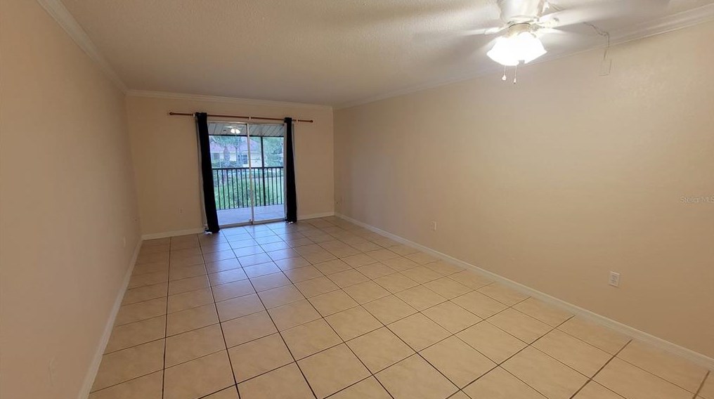 960 La Costa Cir, Sarasota, FL 34237-3528