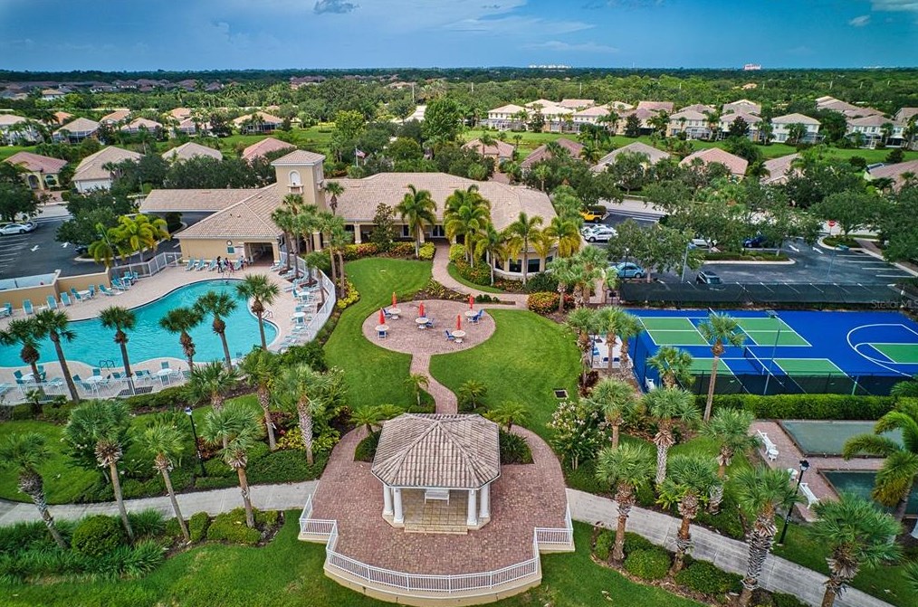 5766 Benevento Dr, Sarasota, FL 34238