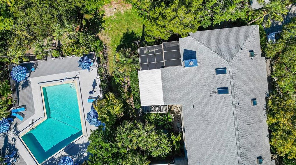 1356 Landings Dr, Sarasota, FL 34231-3207